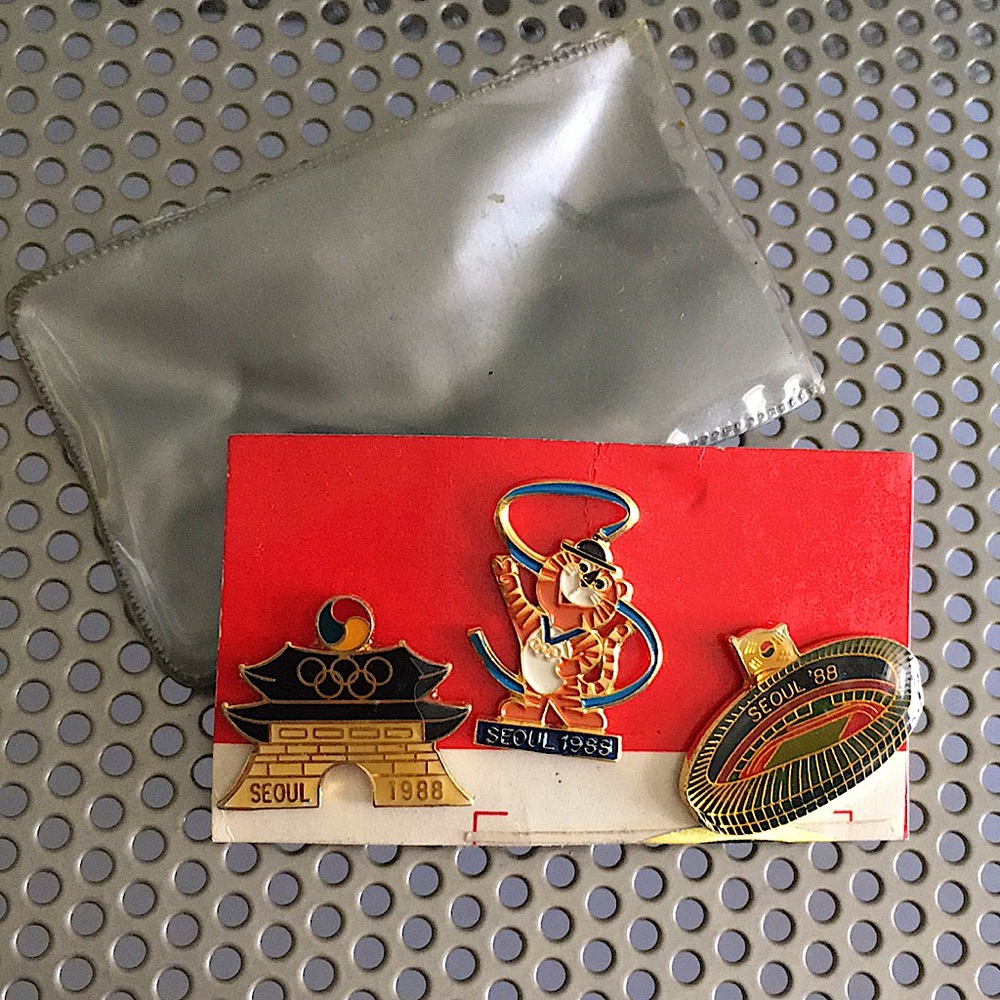 🖤1988 Seoul Olympic💕pin lot - Picture 2 of 15